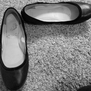 Gorgeous black Cole Haan ballet flats